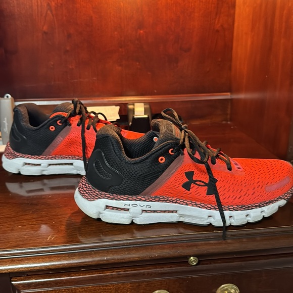 Men’s orange/black Under Armour HOVR Infinite shoes. Size 10 - Picture 4 of 8